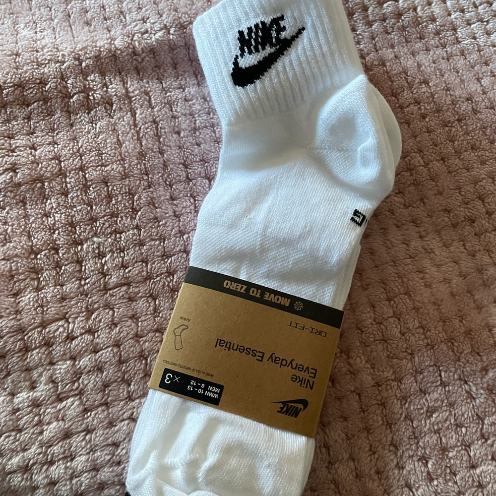 Nike White Athletic Socks with Cushioned Comfort